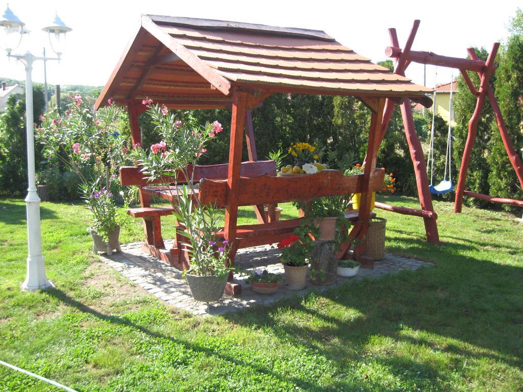 Margaret Apartman Egerszalók Dış mekan fotoğraf